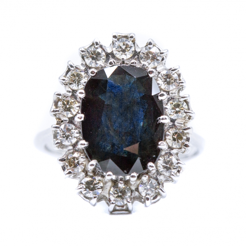 Anello con zaffiro blu notte e diamanti  img - 3